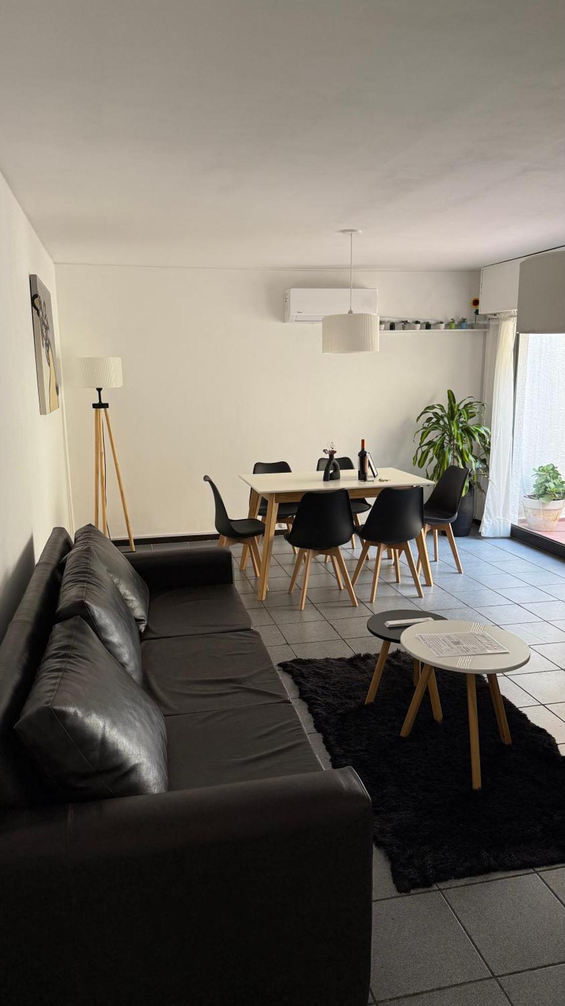 House - De 2 Plantas *